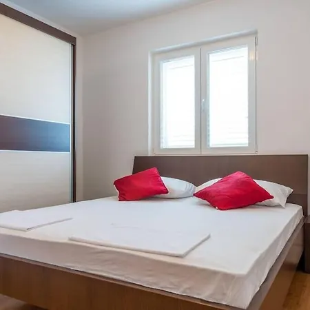 Belvedere With Magnificent Sea View Terrace Apartment *